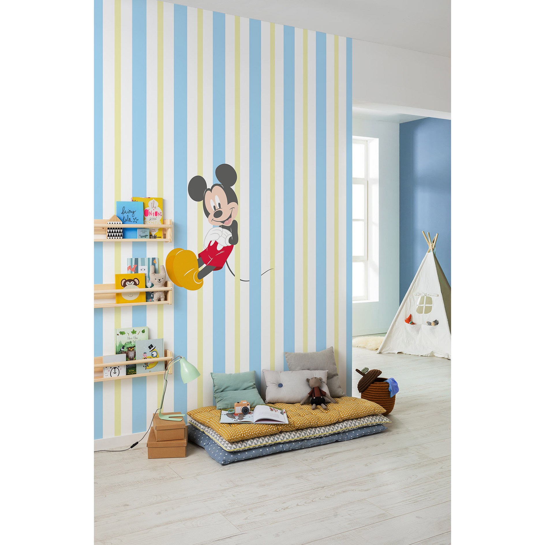Vlies-Fototapete MICKEY RELAX - bunt - 200x250 cm