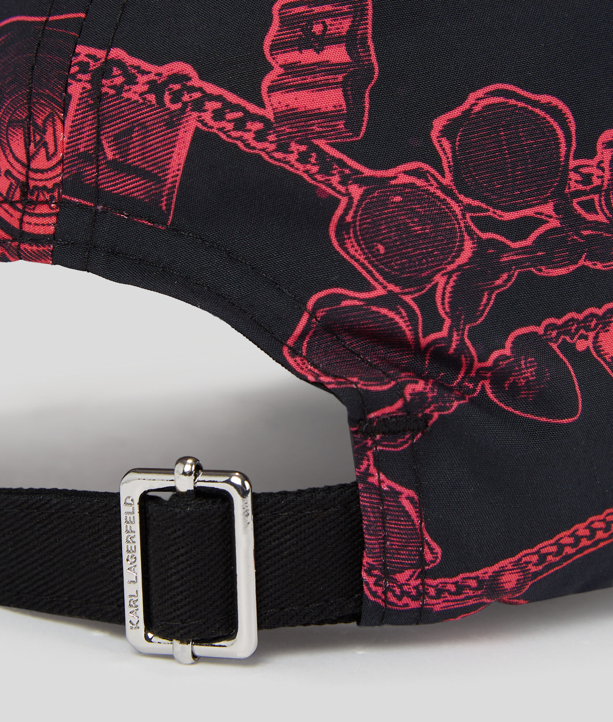 CASQUETTE IMPRIMÉ CHAÎNE K/SIGNATURE
