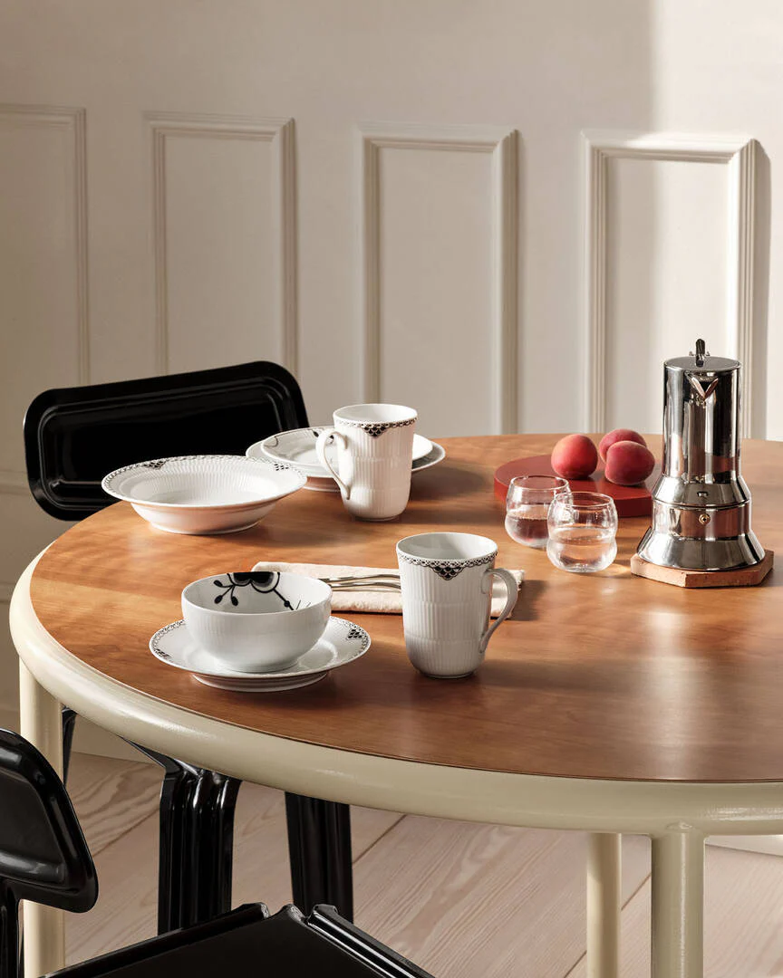 Royal Copenhagen  Sort Riflet Blonde krus 33 cl. - 2 stk.