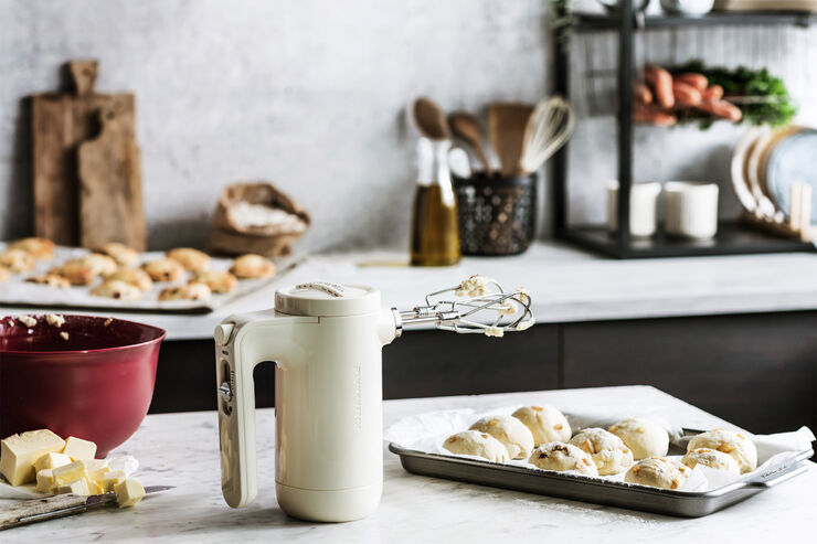 KitchenAid Ledningsfri Håndmixer, 5KHMB732, 7 hastigheter Creme