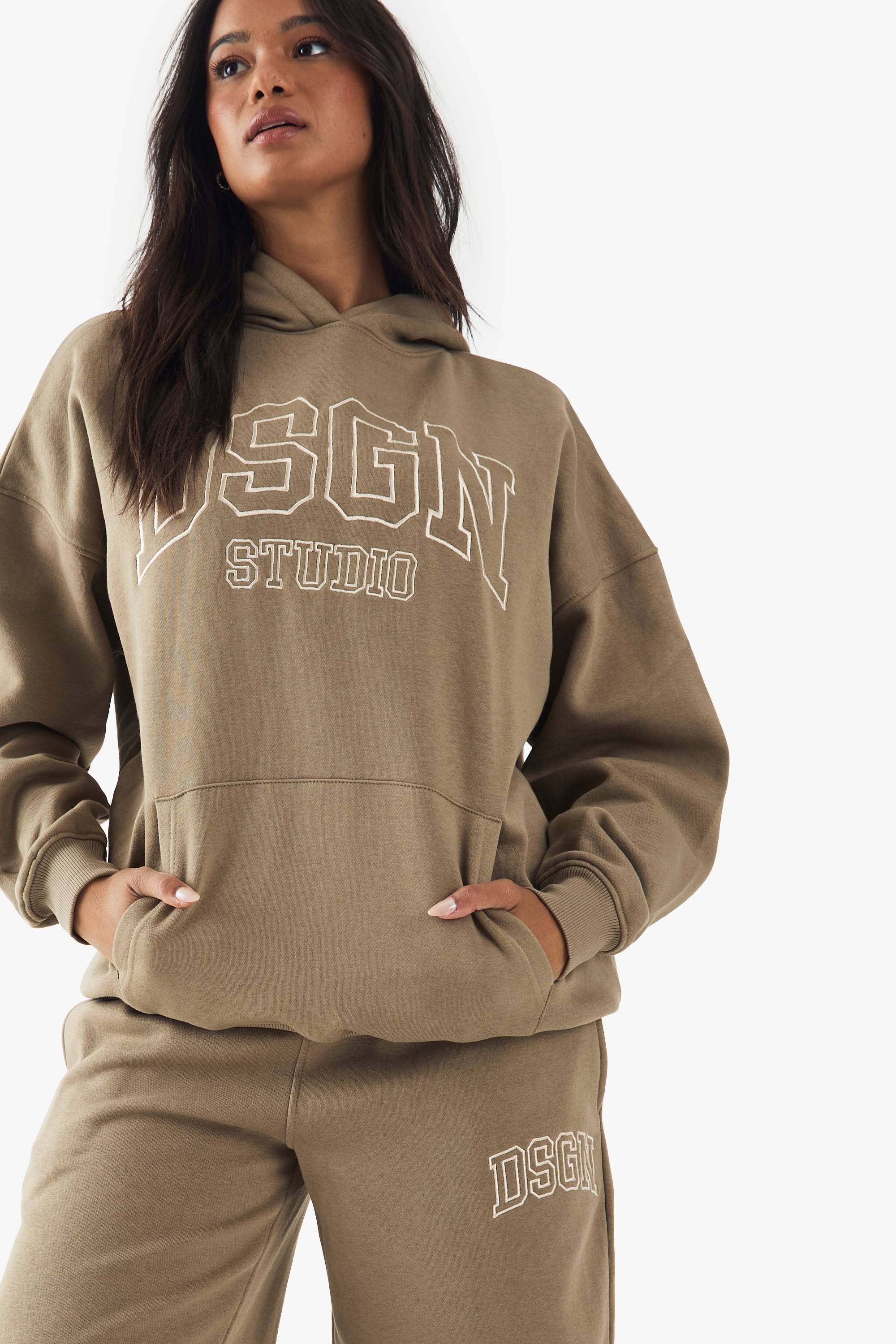 DSGN Studio Collegiate Sweat à capuche oversize brodé