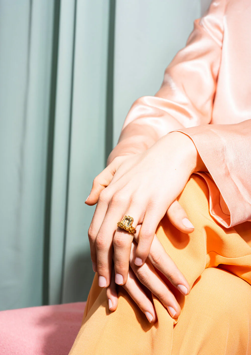 House of Vincent  Paragon Gaze Greeb Amethyst ring - forgyldt