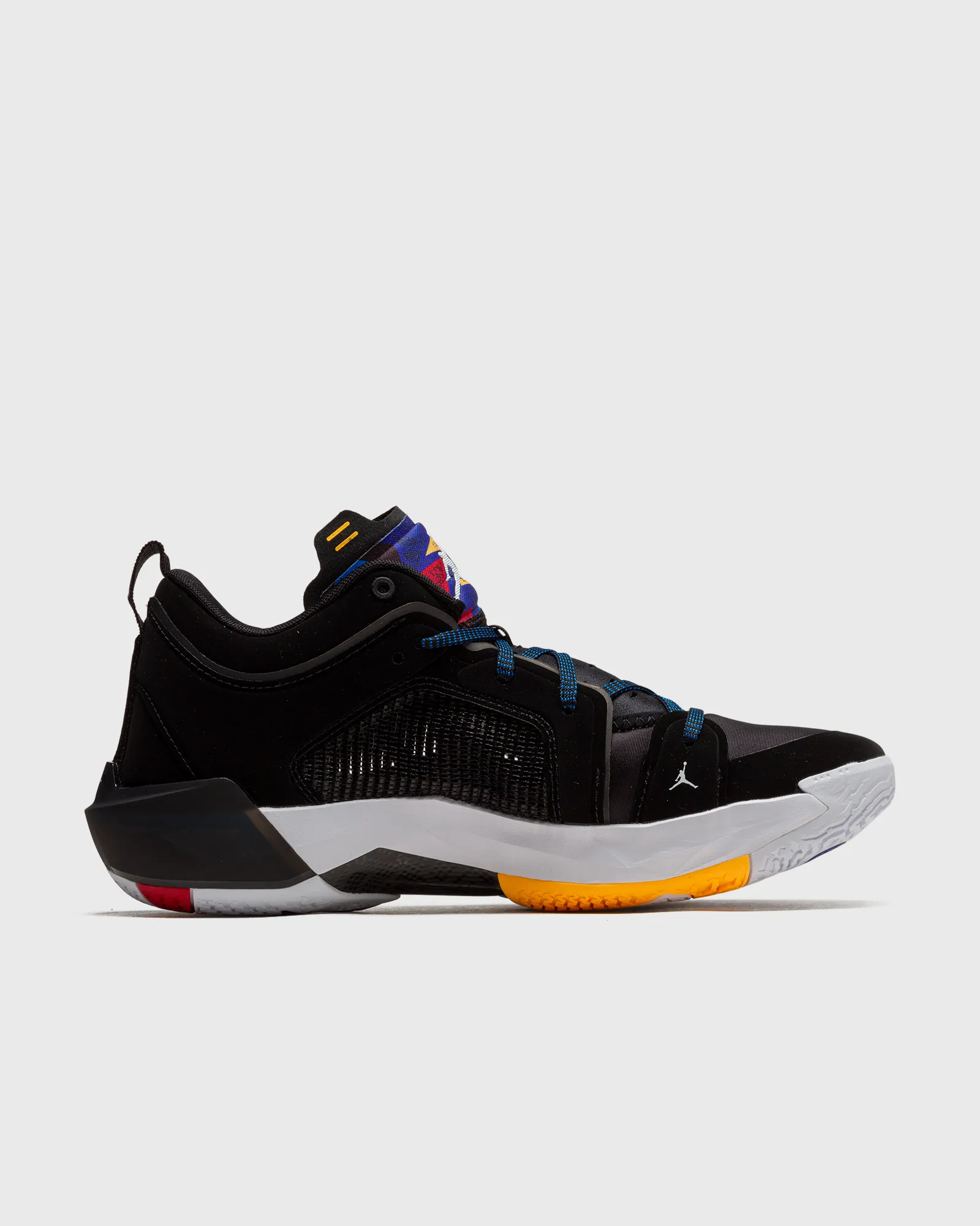 Jordan AIR JORDAN XXXVII LOW