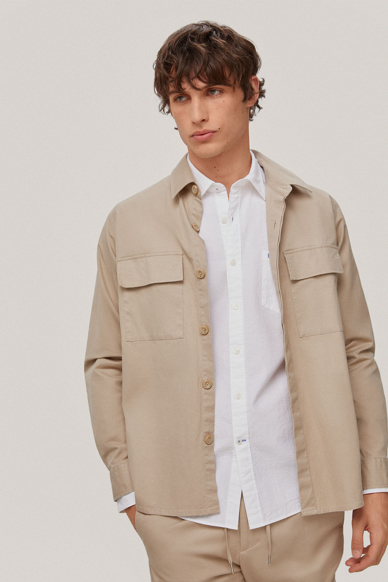 Camisa seersucker lisa manga larga - Branco
