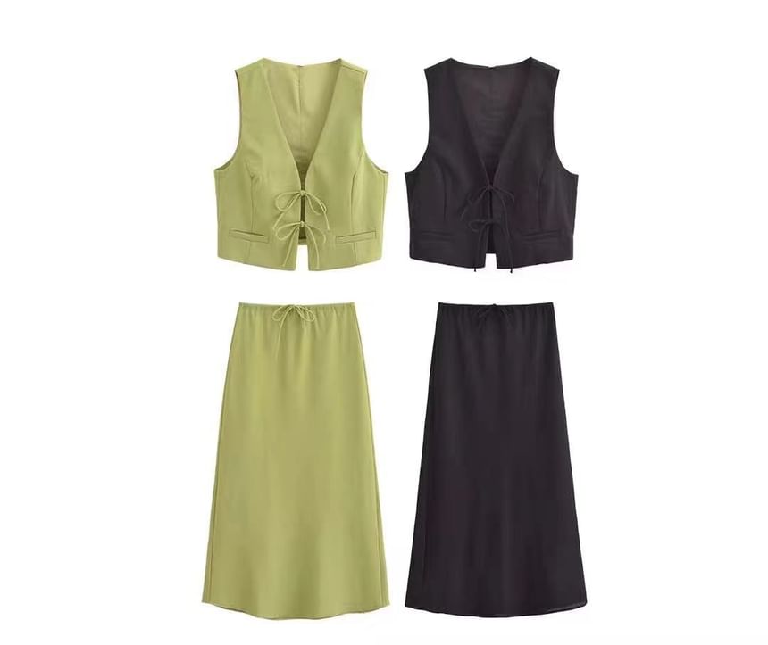 Avauntgardo - V-hals effen vest / Midi A-lijn rok met effen taille