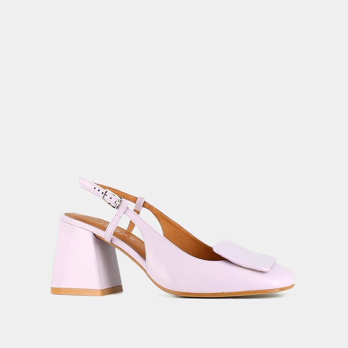 Escarpins slingback à bouts carrés  en vernis plissé lilas