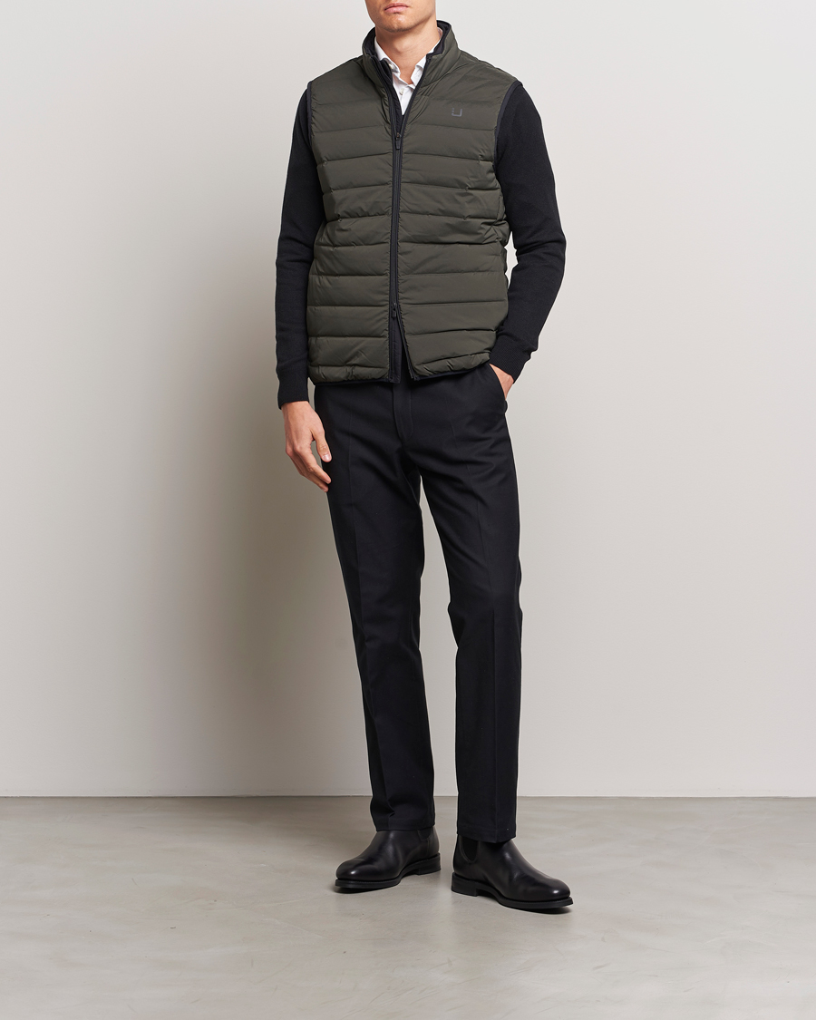 UBR Sonic Vest Night Olive