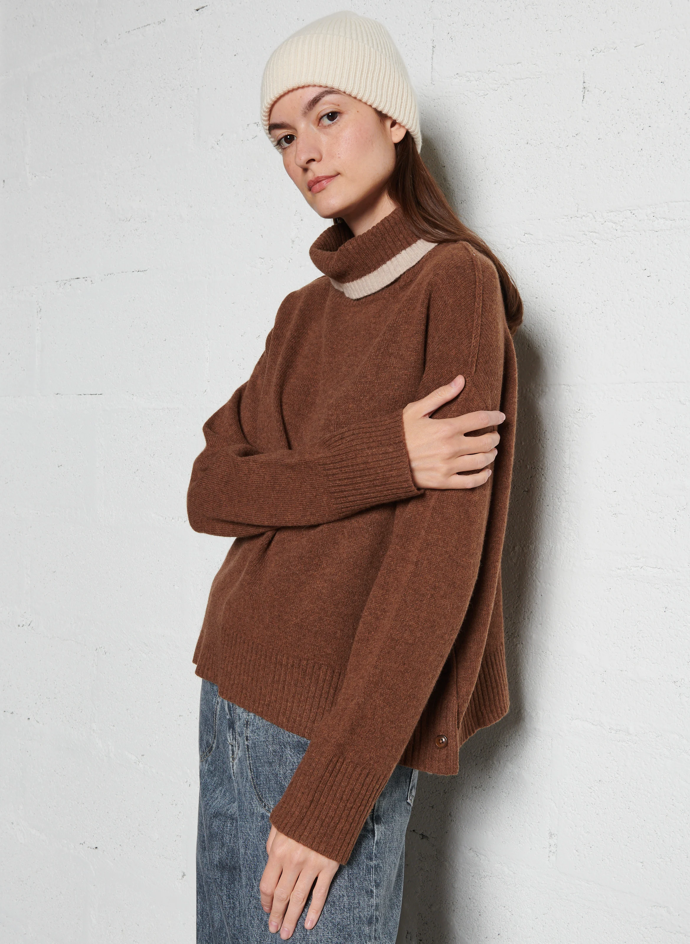 LAURENT - Pull col roulé ample en laine | Marron