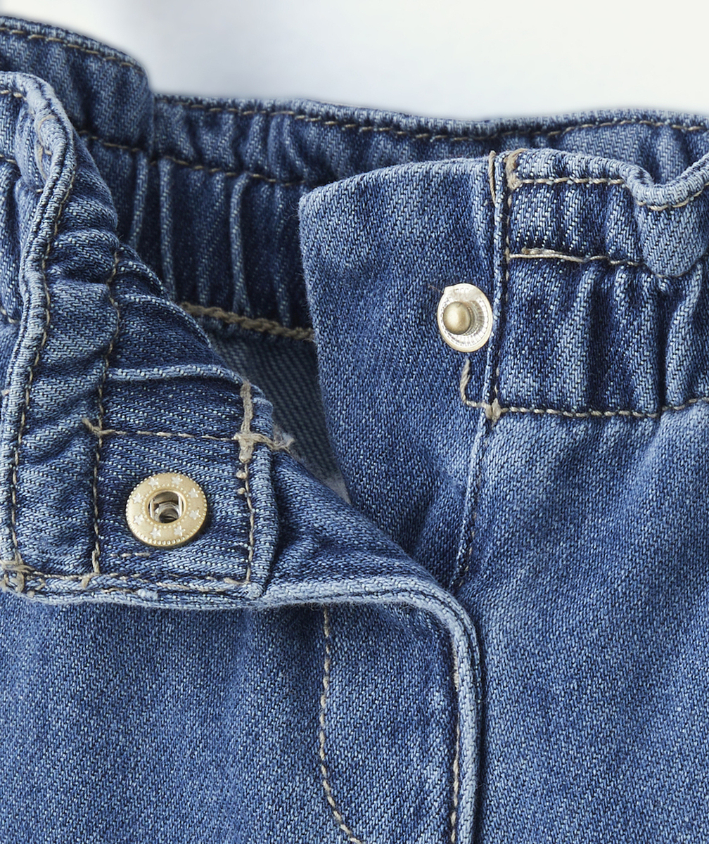 PANTALON RELAX BÉBÉ FILLE EN DENIM BLEU LOW IMPACT