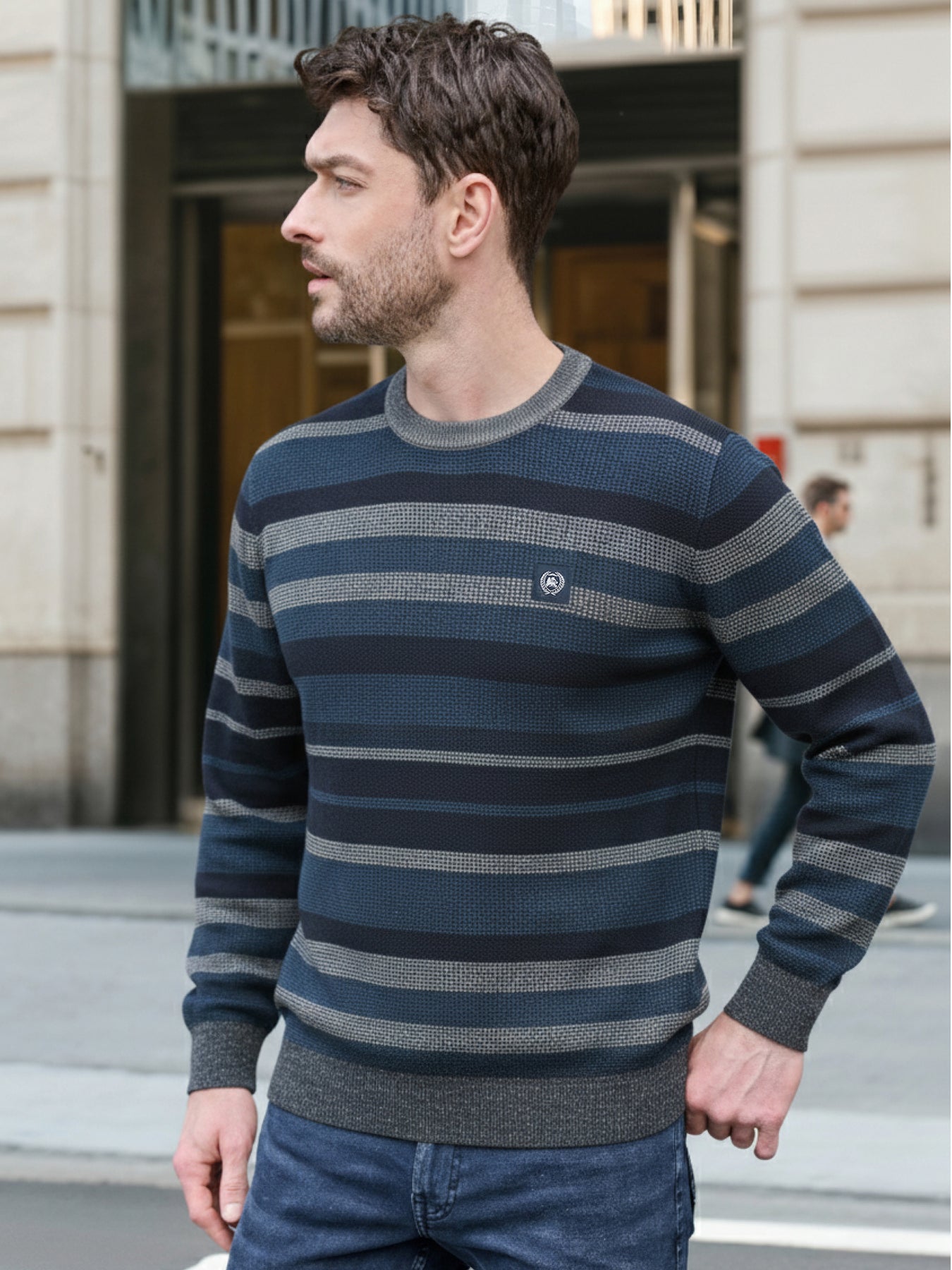 Gestreifter Strickpullover