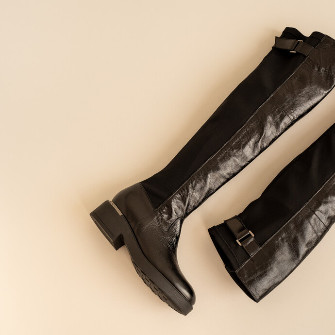 Bottes bi-matières et boucles  en cuir et stretch noir