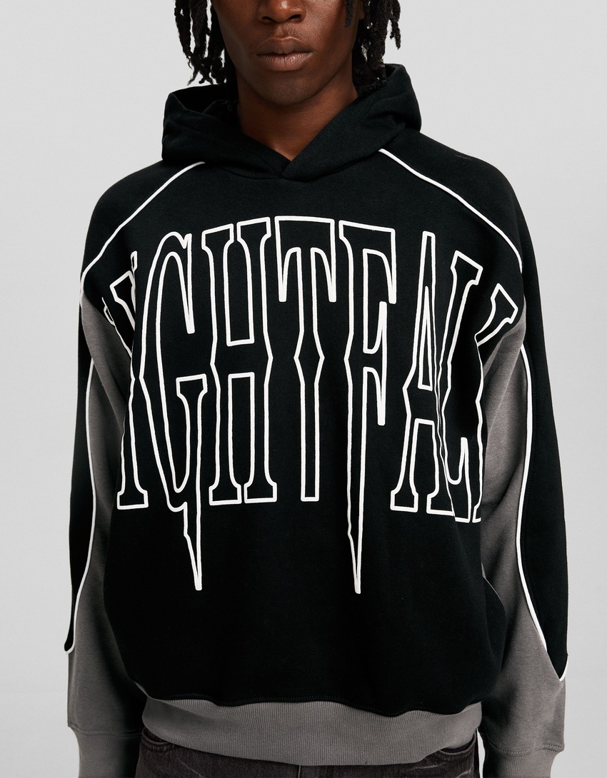 Moletom com capuz estampado