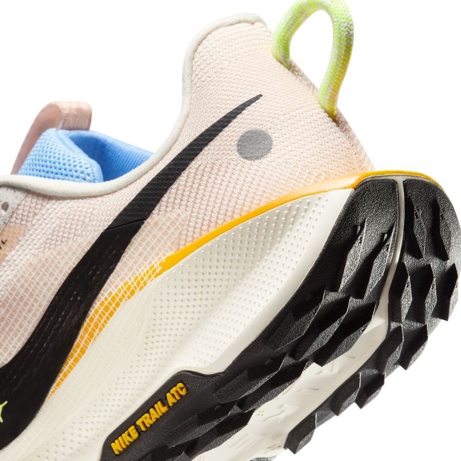 Nike Chaussures de Running Pegasus Trail 5 - Blanc/Noir/Rouge/Jaune Doré Femme