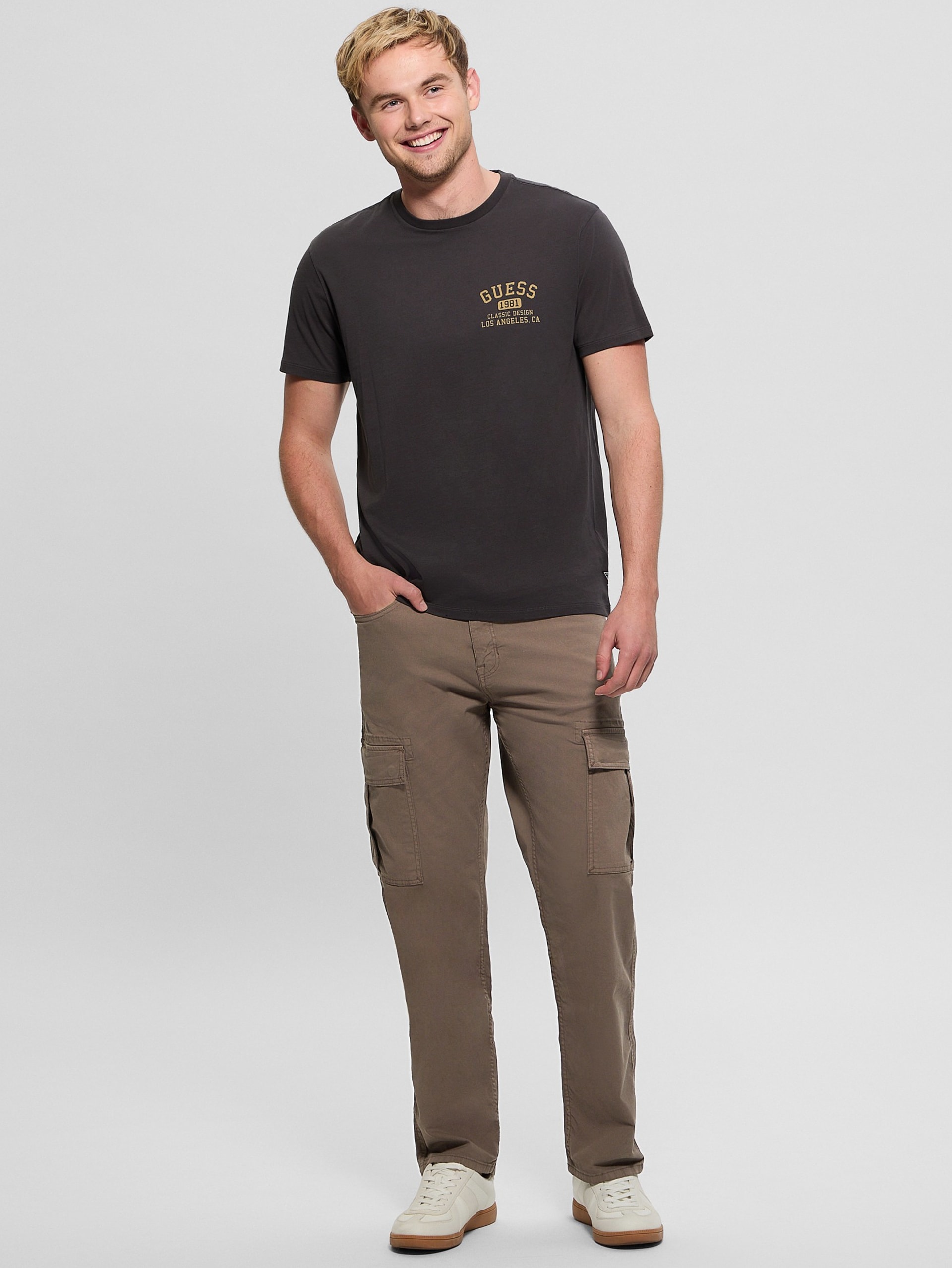 Camiseta universitária exclusiva