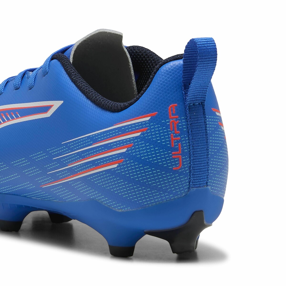 Chuteiras de futebol PUMA Ultra 6 Play FG/AG com travas