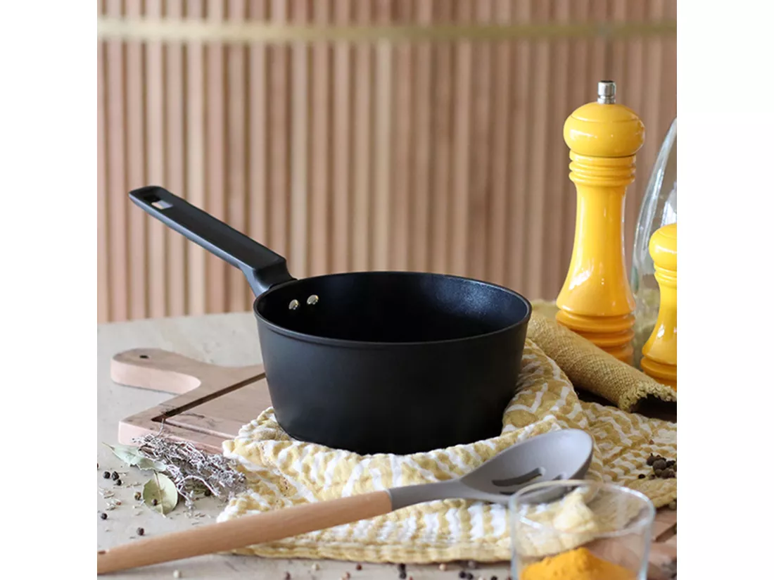 Menastyl - Casserole First 18cm En Aluminium Noir Induction