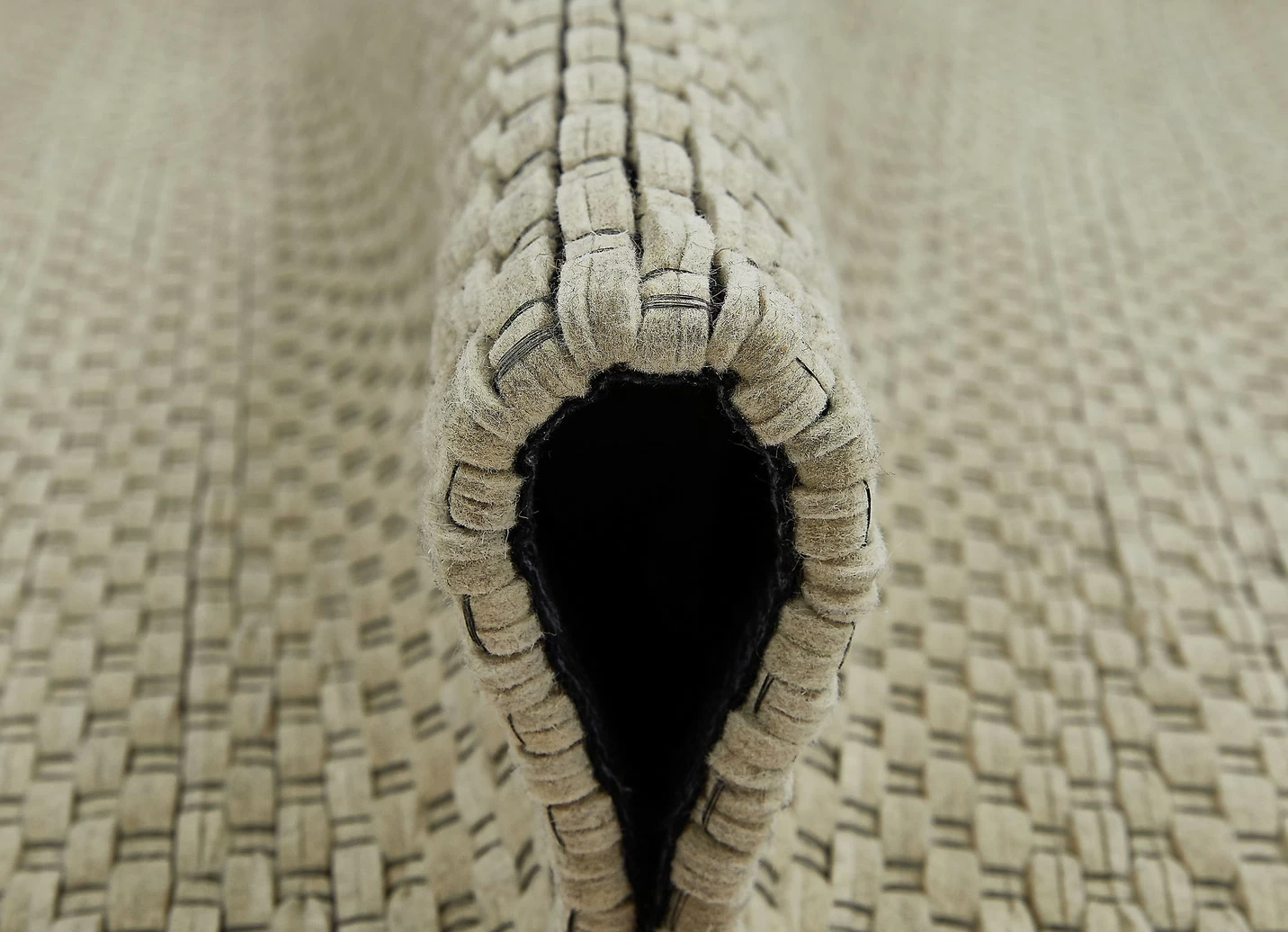 Flachwebteppich aus 100% Wolle