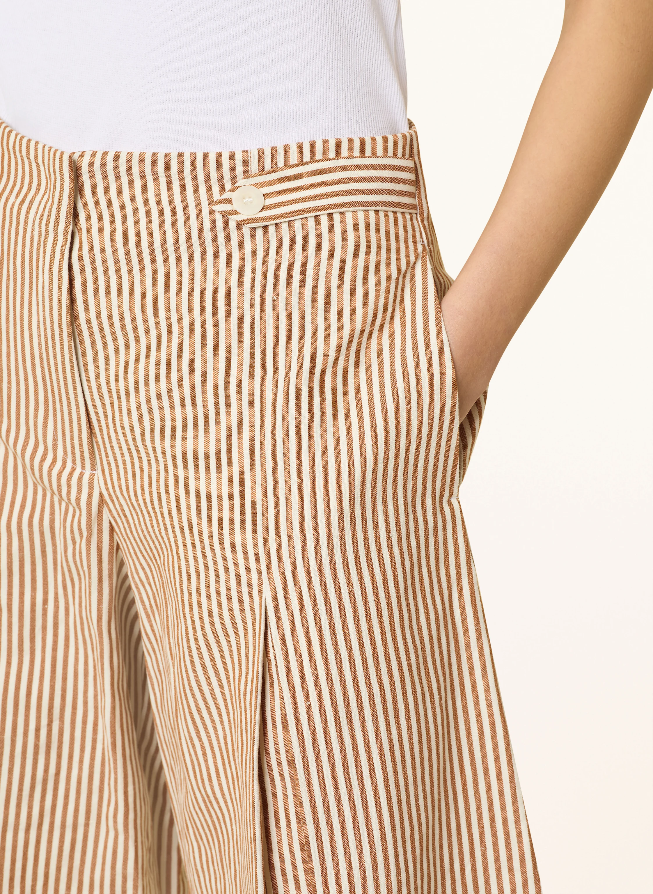 CLAUDIE PIERLOT Bermudas mit Leinen