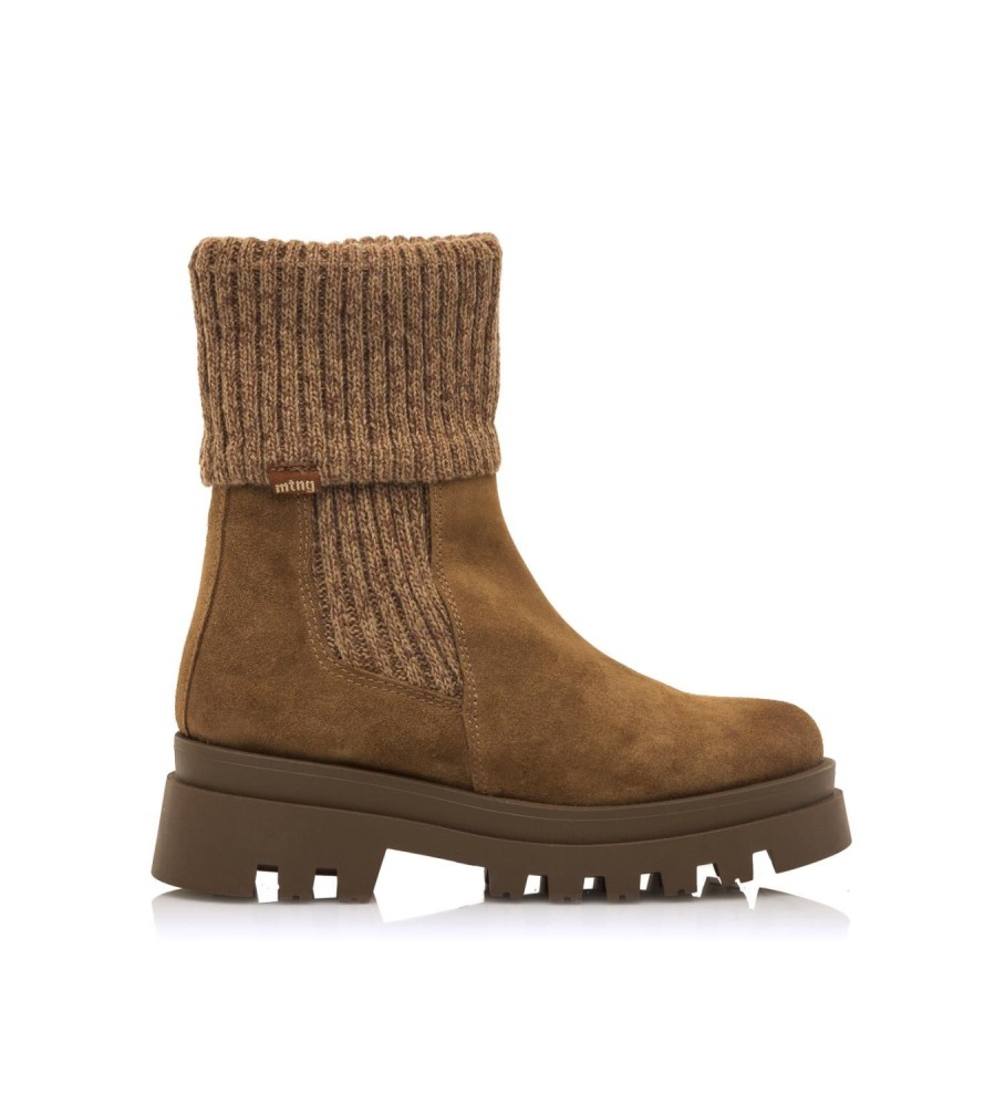 Botas de cano curto Mustang Casual em couro marrom, modelo 52732.