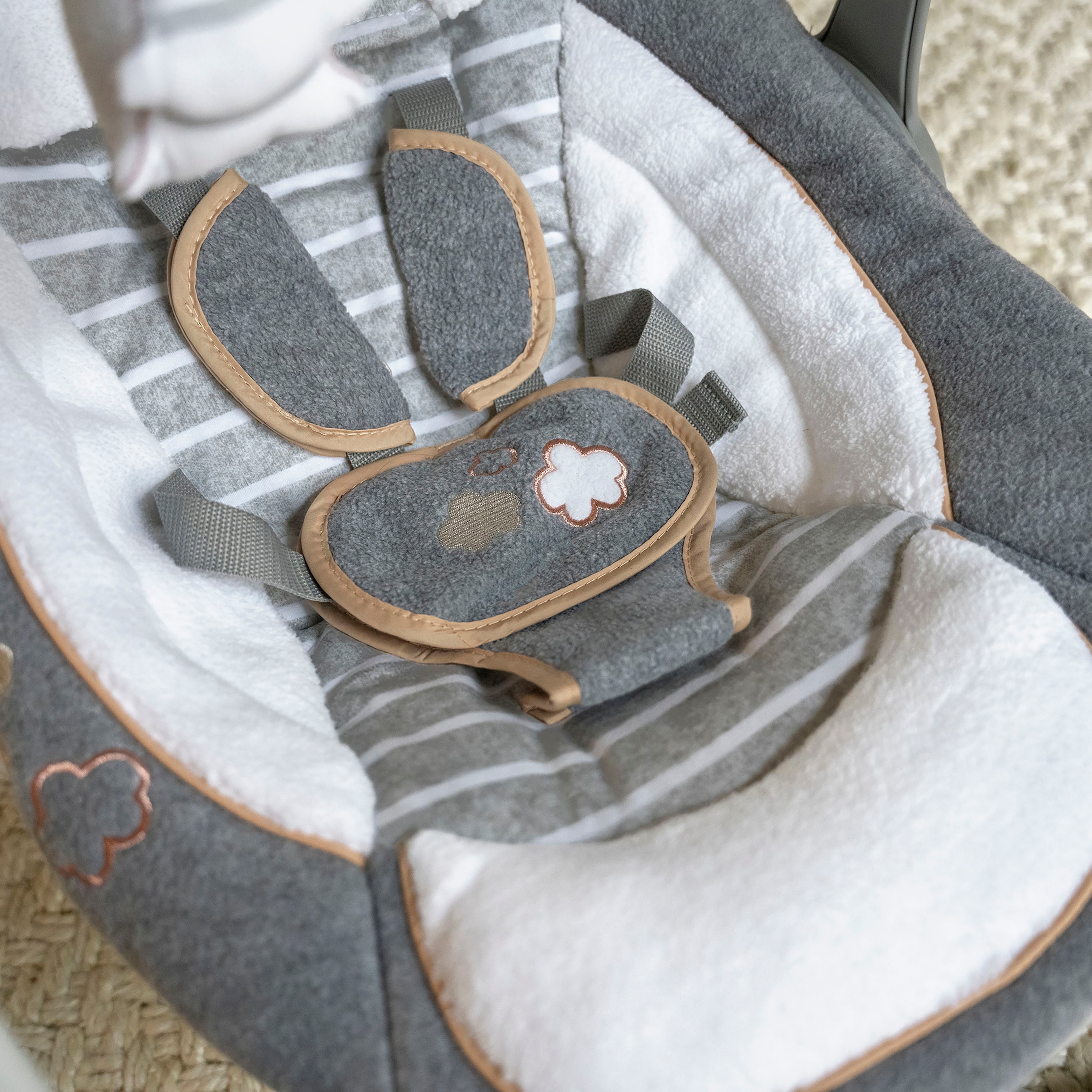 ingenuity Babyschaukel »Swing'n' Go, Bella Teddy« bis 9 kg tragbar