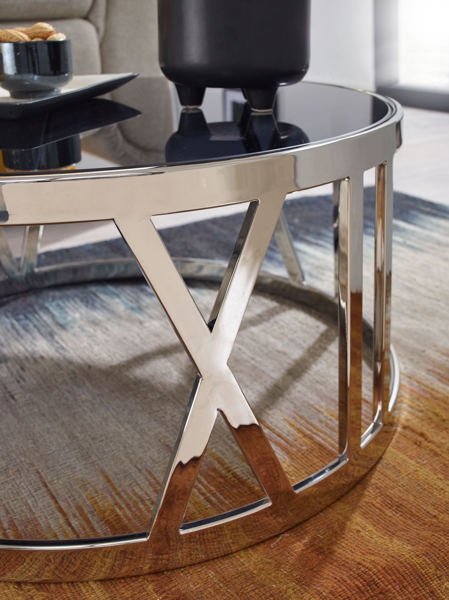 KADIMA DESIGN Couchtisch STABILUX: Durchsichtige Glasplatte, schwarzes Metallgestell, 60x60x30 cm, handgefertigt, 20 kg Belastbarkeit.