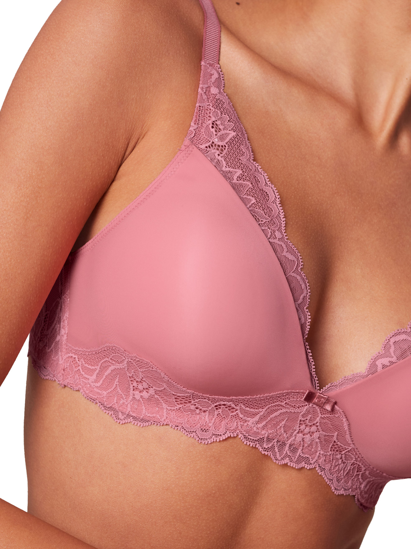 Soutien-gorge sans armatures ampliforme