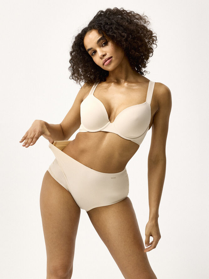 Closely Brief the freedom high waist Beige
