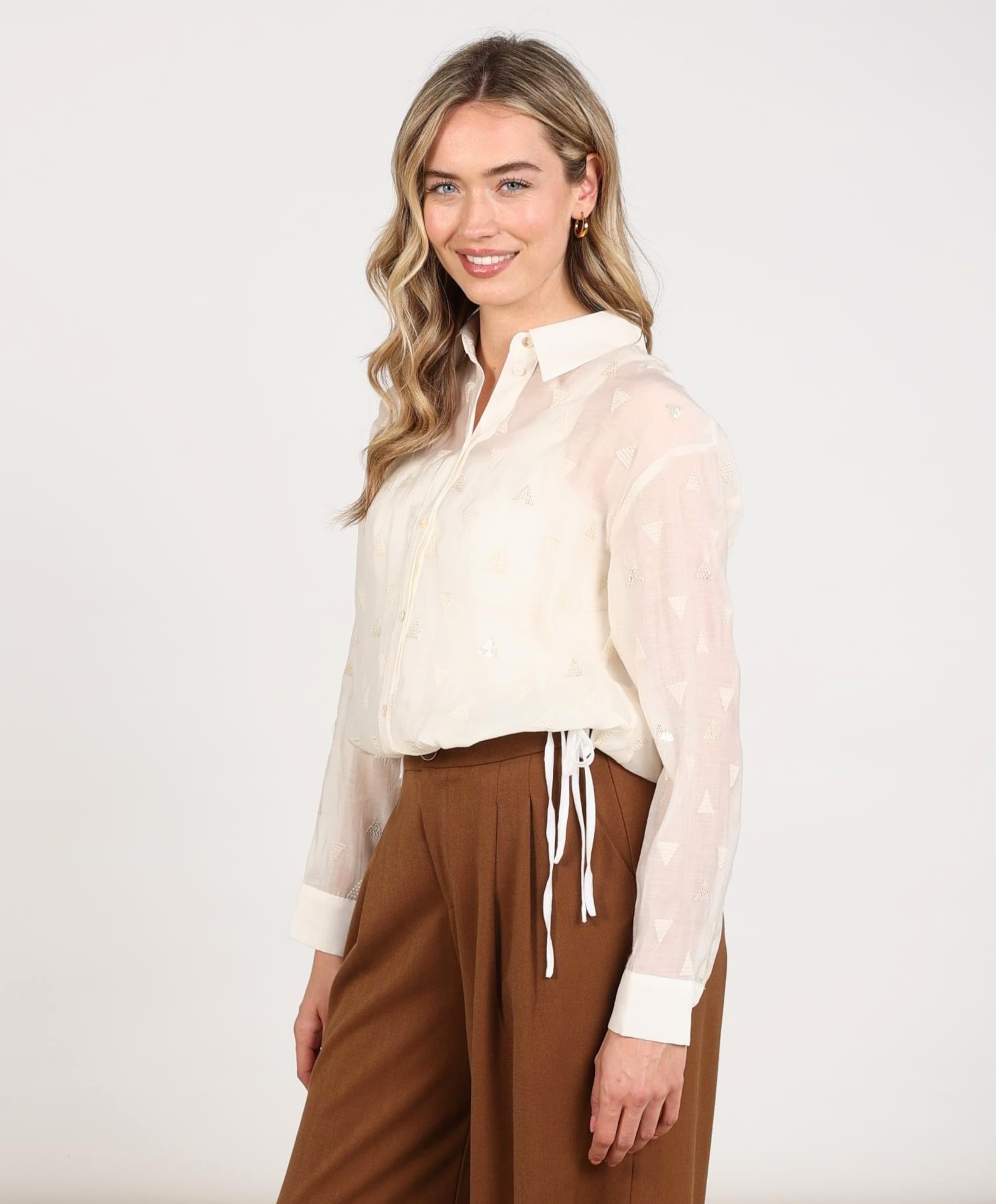 Nukus Dames blouse ecru