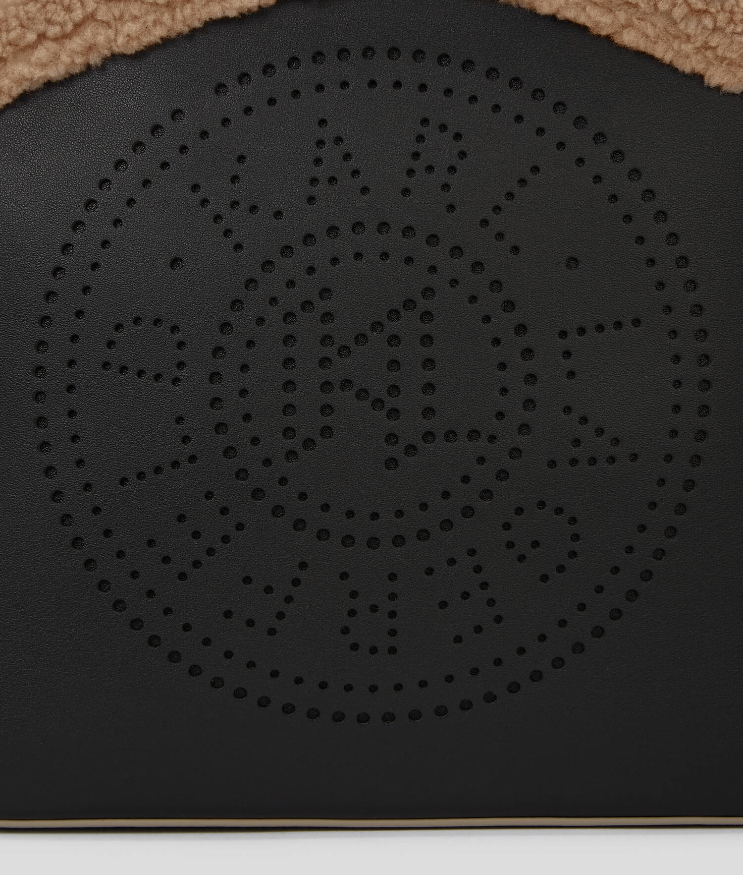PETIT CABAS EN SHEARLING K/CIRCLE