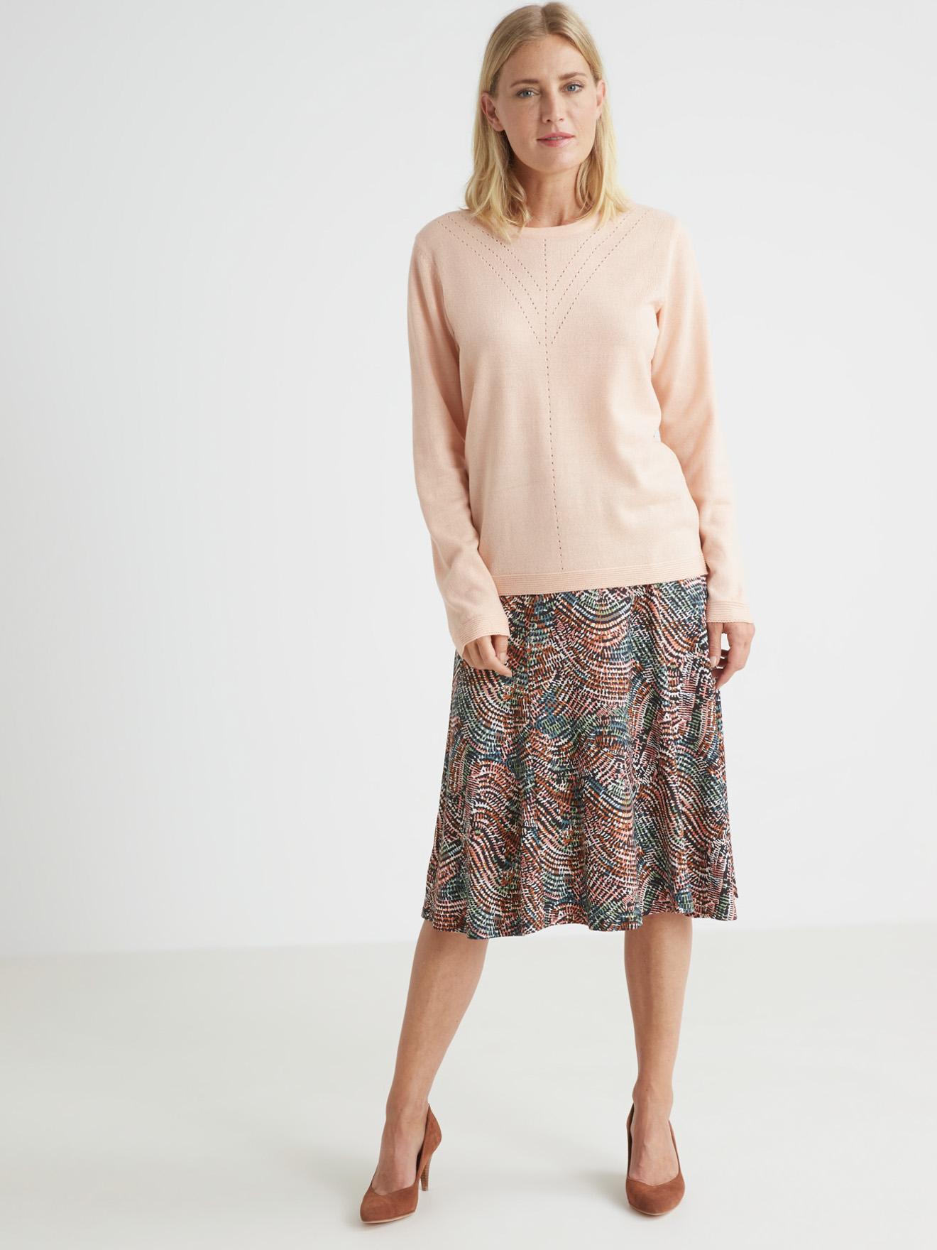 Pull encolure ronde avec jeu d'ajouré