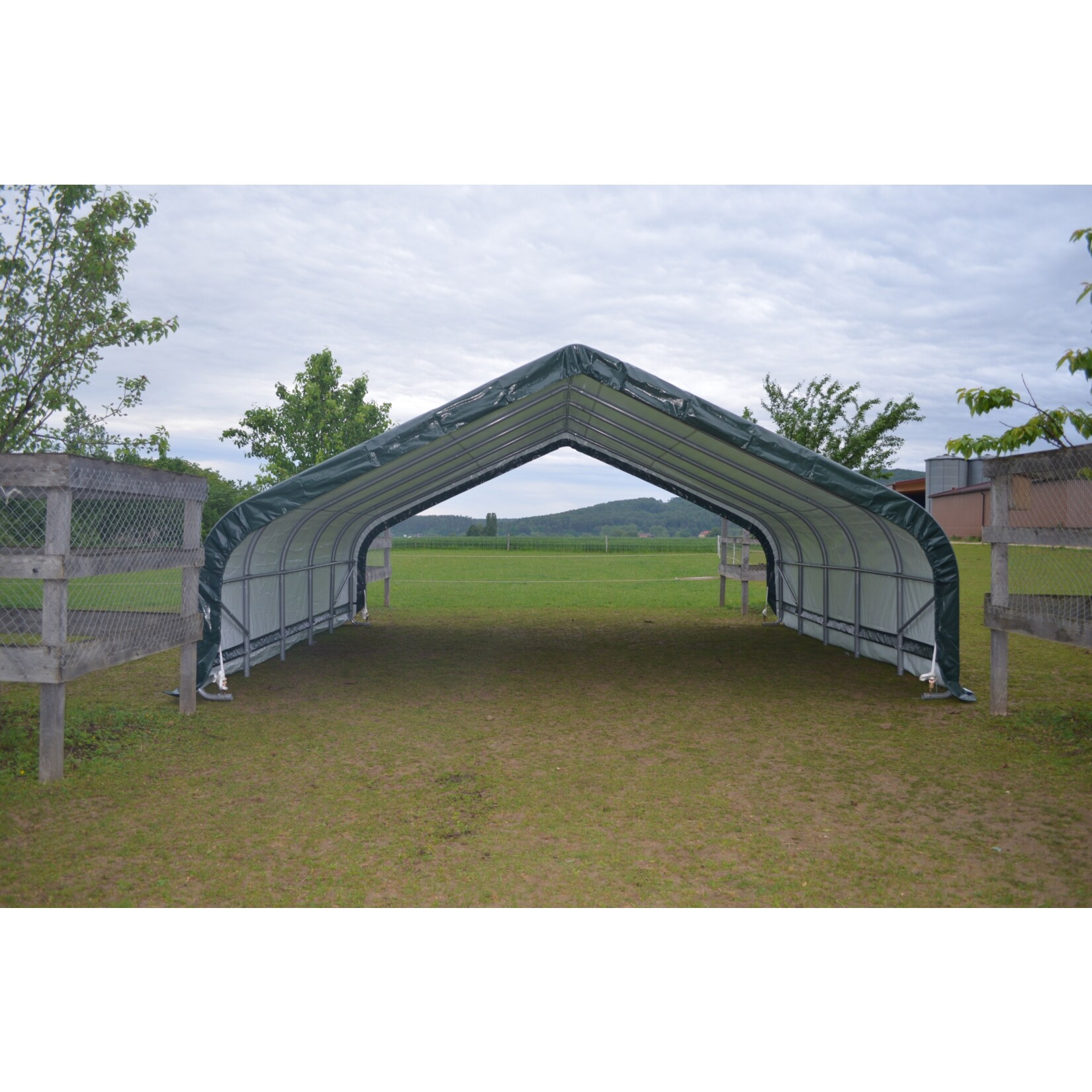 ShelterLogic Run-In-Weidezelt, 49,6m², 680x730 cm