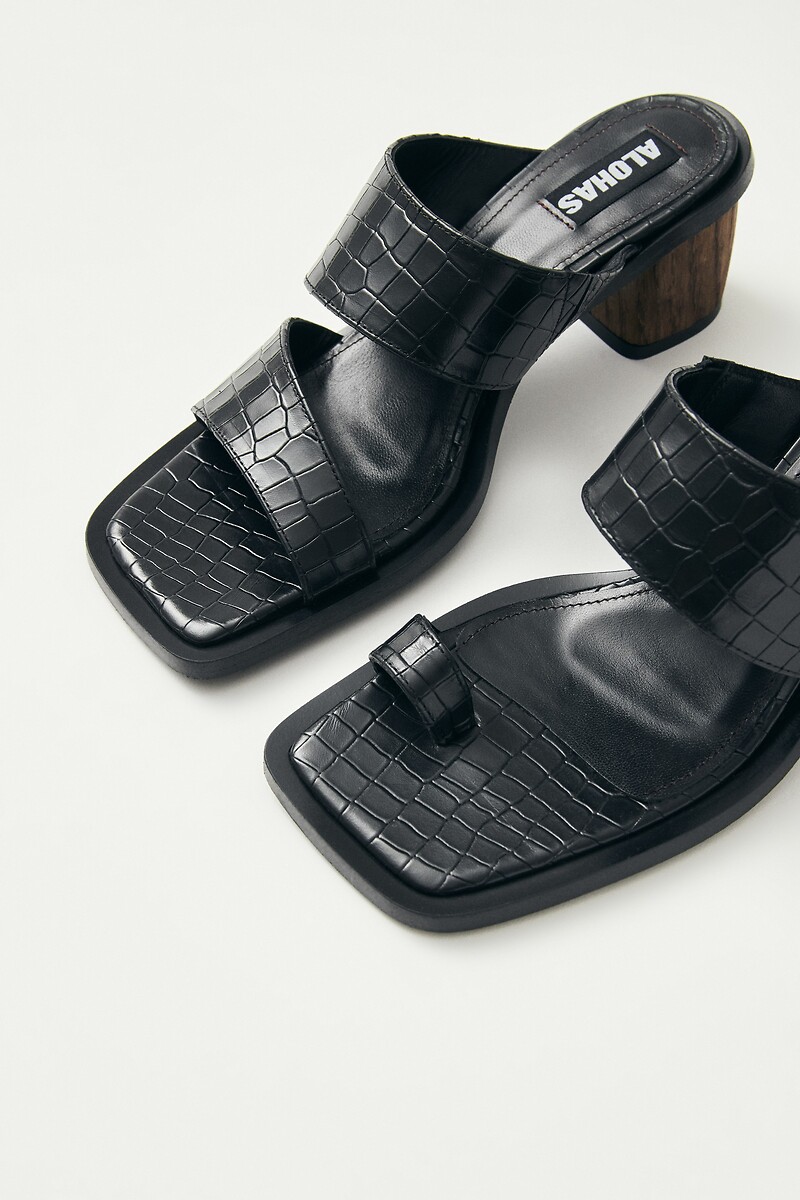 ALOHAS<br>Mules de couro Gabin com salto