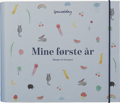 Mine Første År - Album - Specialday - Bog