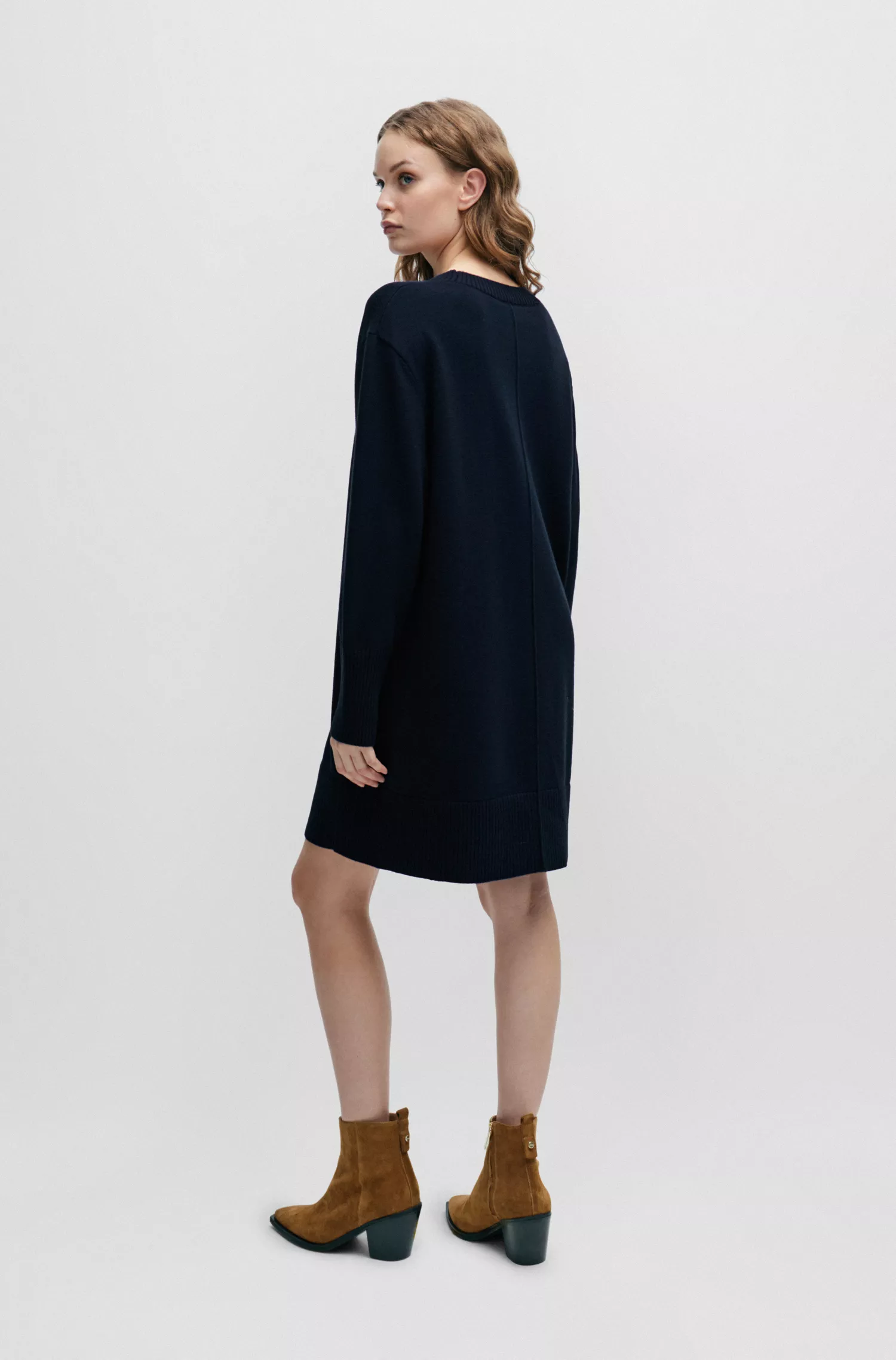 Vestido de malha oversized laranja da BOSS em algodão e lã virgem.