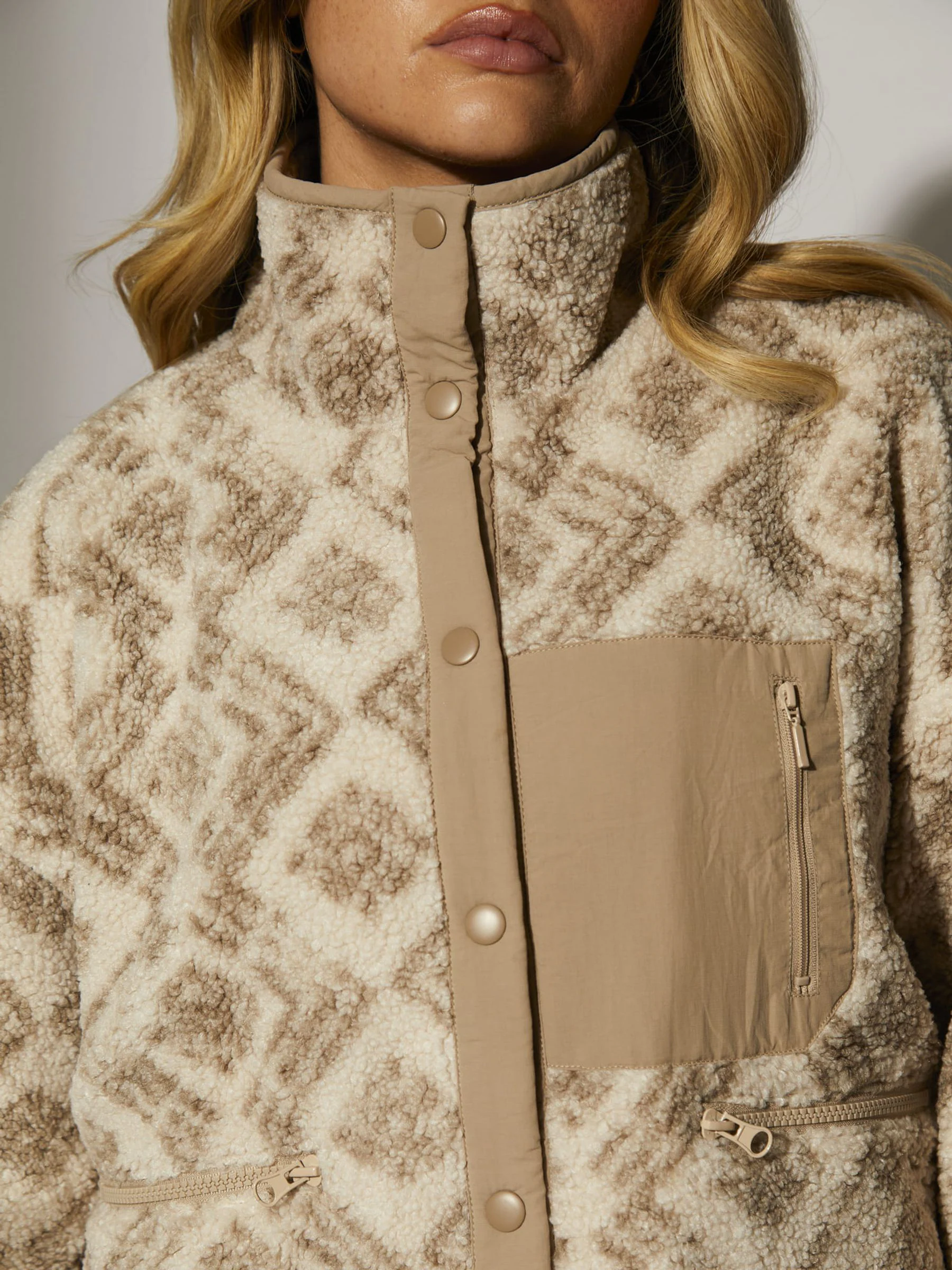 Crème - South Beach Print Oversized Borg Zip Jacket With Pocket