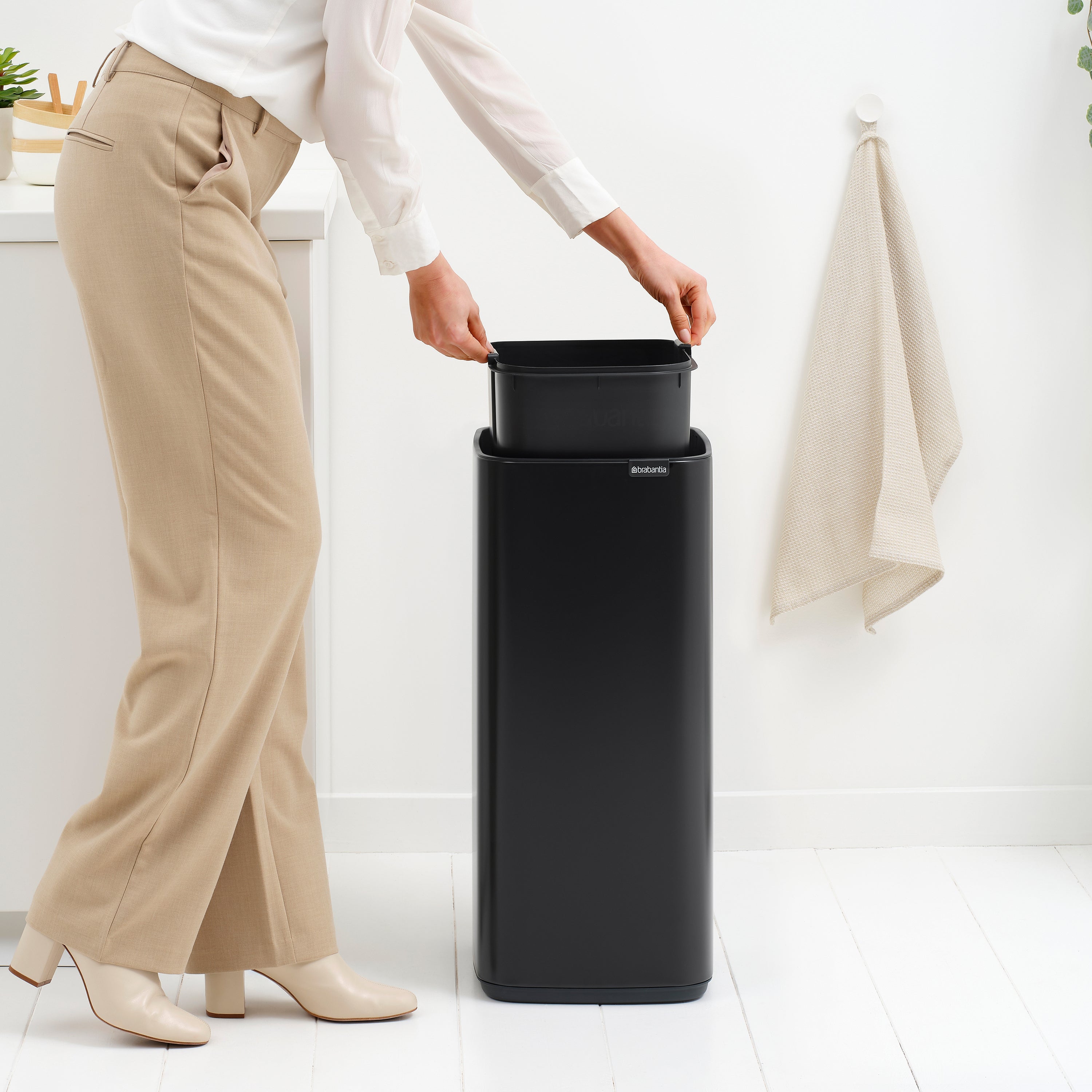 Brabantia Bo Touch Bin Prullenbak 30 L - Matt Black