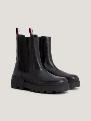Botas Chelsea de couro com sola grossa e cano alto