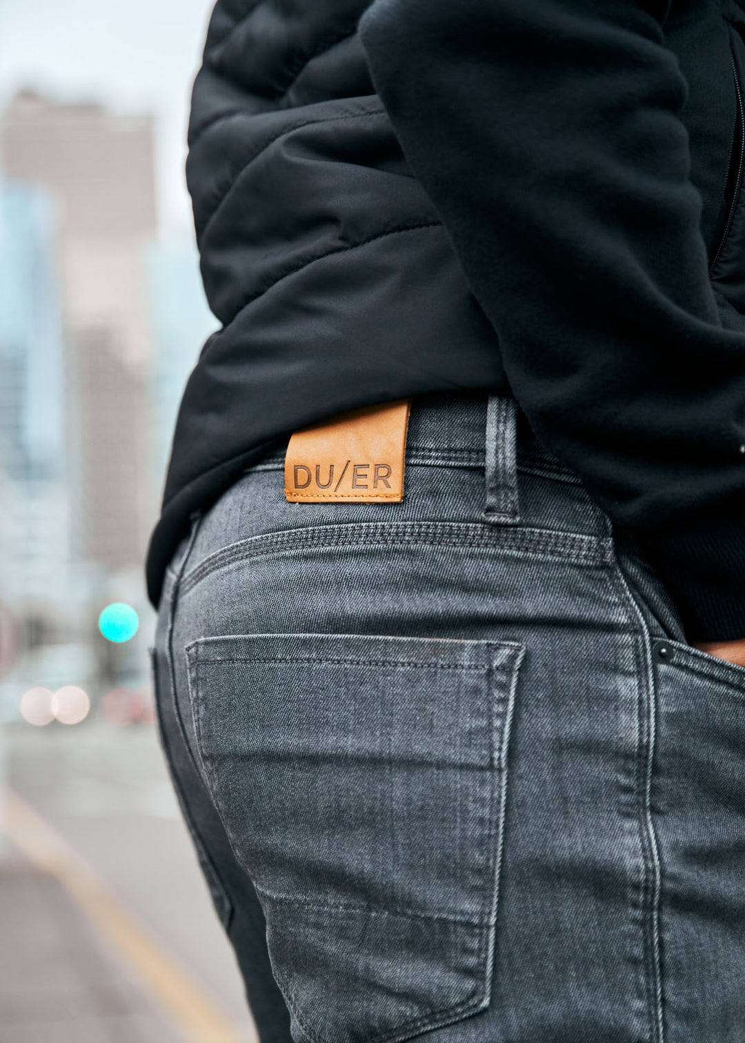 DU\/ER Performance Denim Slim M's