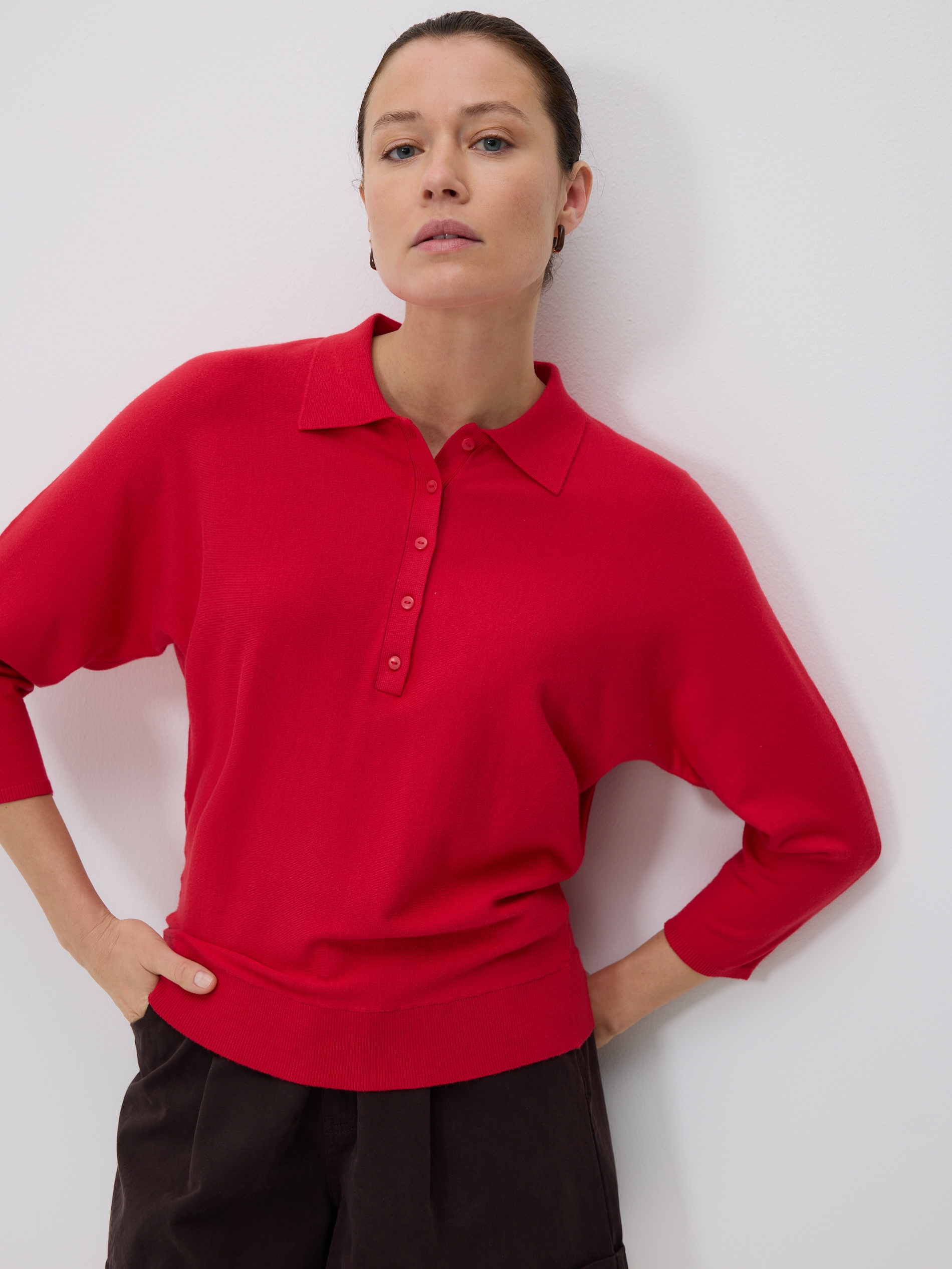 Pullover im Polostil mit hohem Viskoseanteil