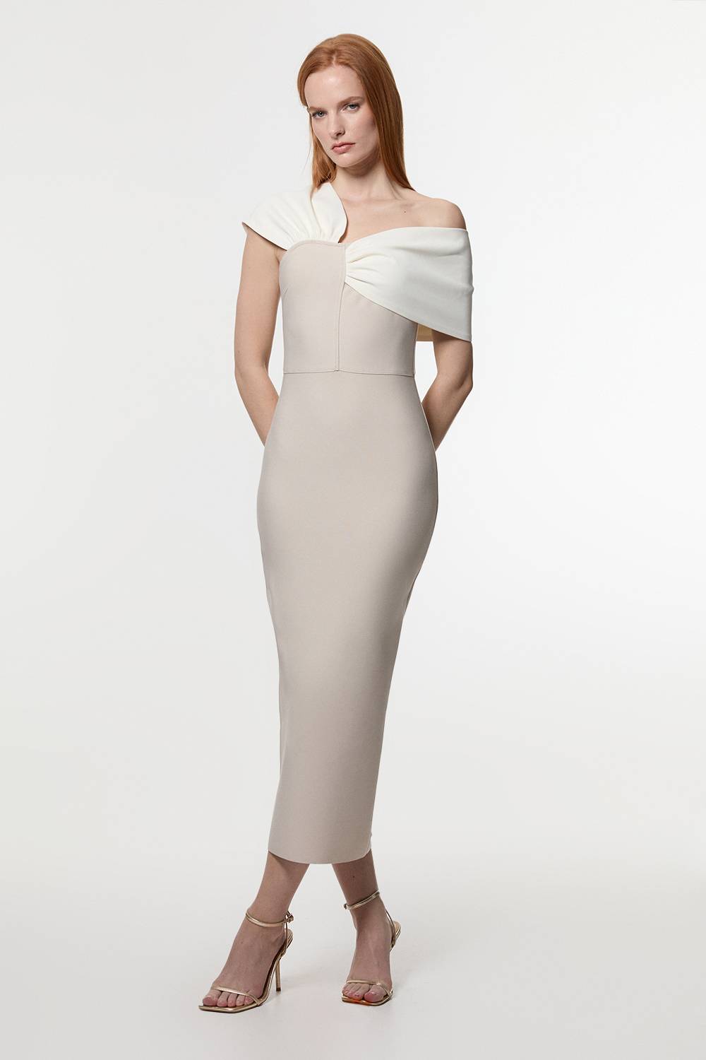 KarenMillen Robe Midi Moulante à Bandage avec Bretelle Asymétrique en Maille