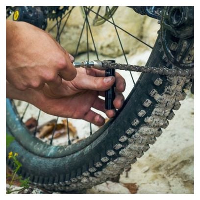 Multi-Outil Intégré Wolf Tooth EnCase System Chain   Tire Plug Multi-Tool (2 Fonctions) Noir