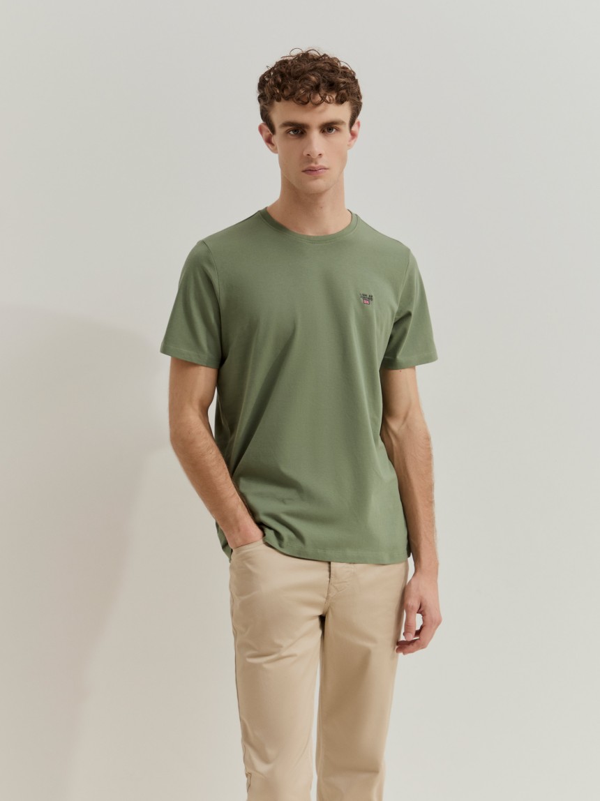 T-shirt básica em algodão