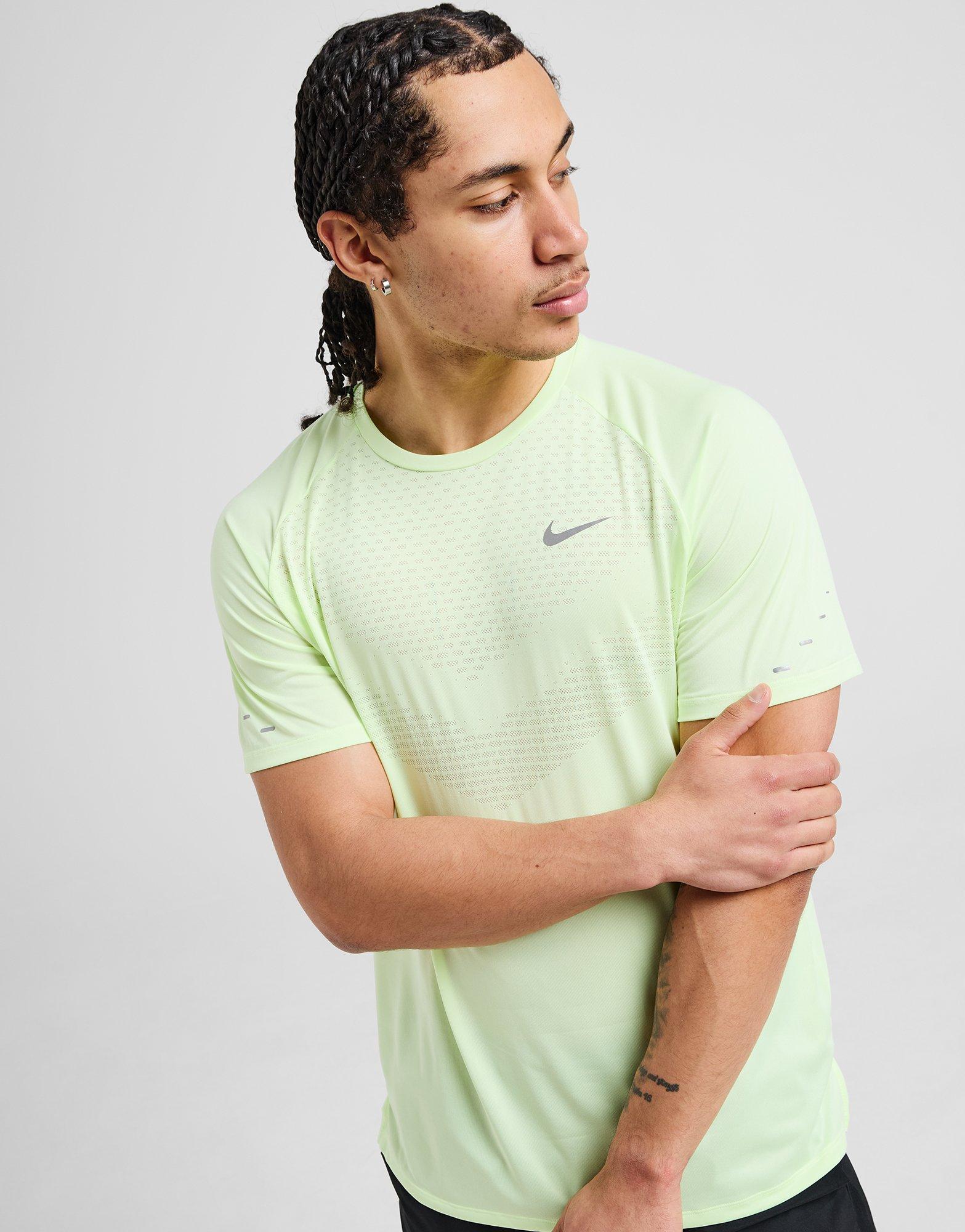 Nike Stride T-Shirt