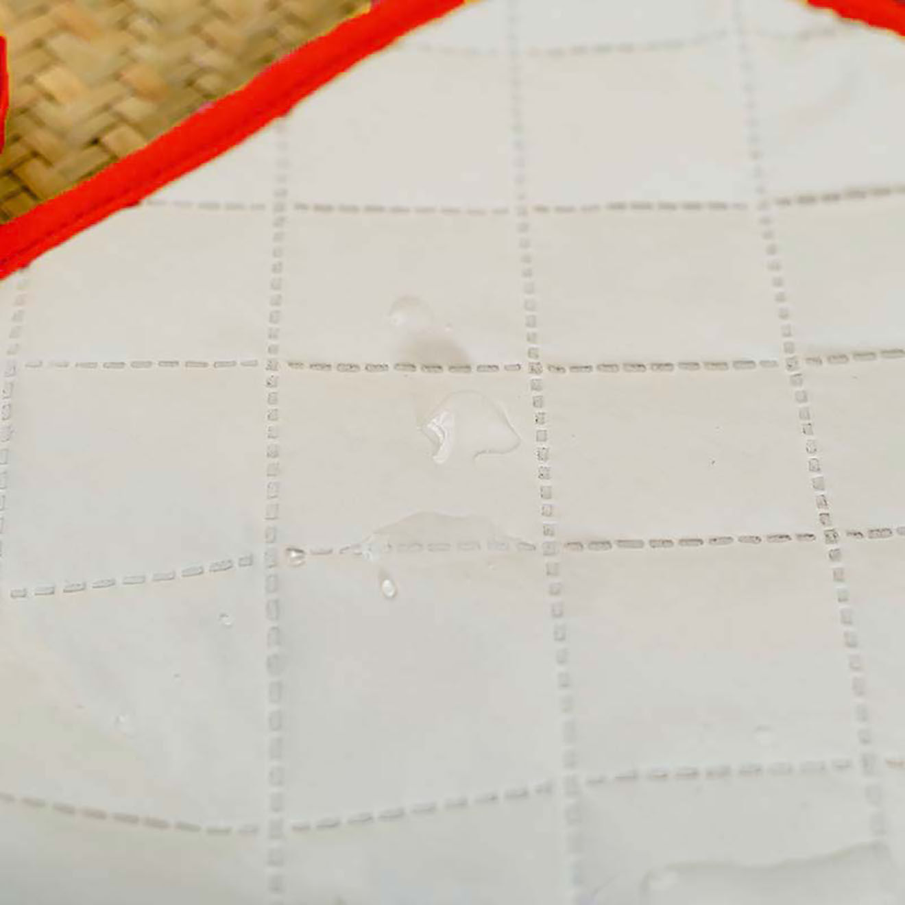 Papate Tapis à Langer Nomade en Coton Bio fraise - 65x42 cm