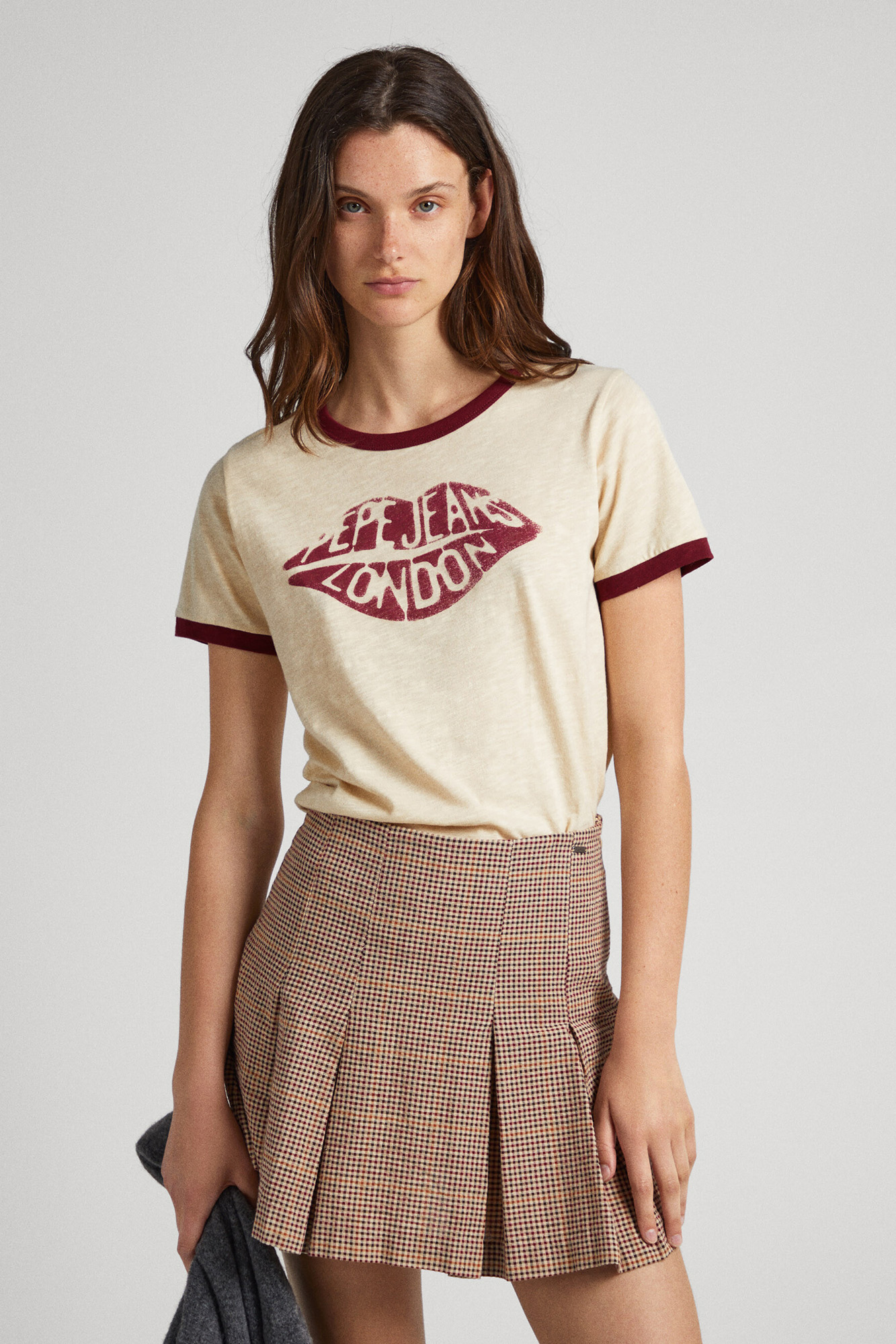 Camiseta com estampa de lábios