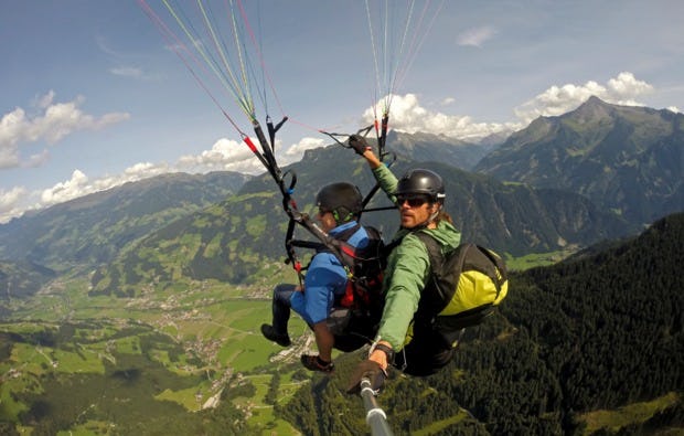 Gleitschirm-Tandemflug in Mayrhofen als Geschenk