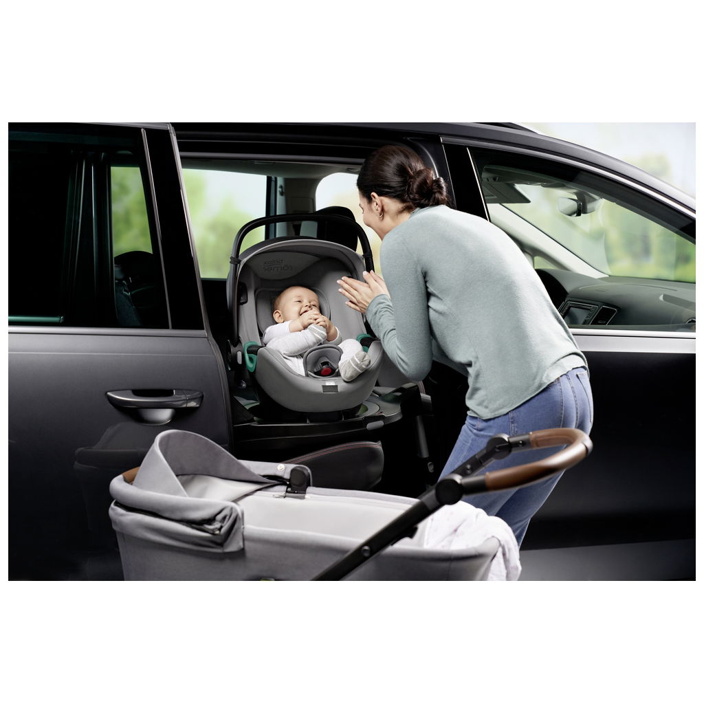 britax römerbritax römer   Baby Safe Isense indigo blue