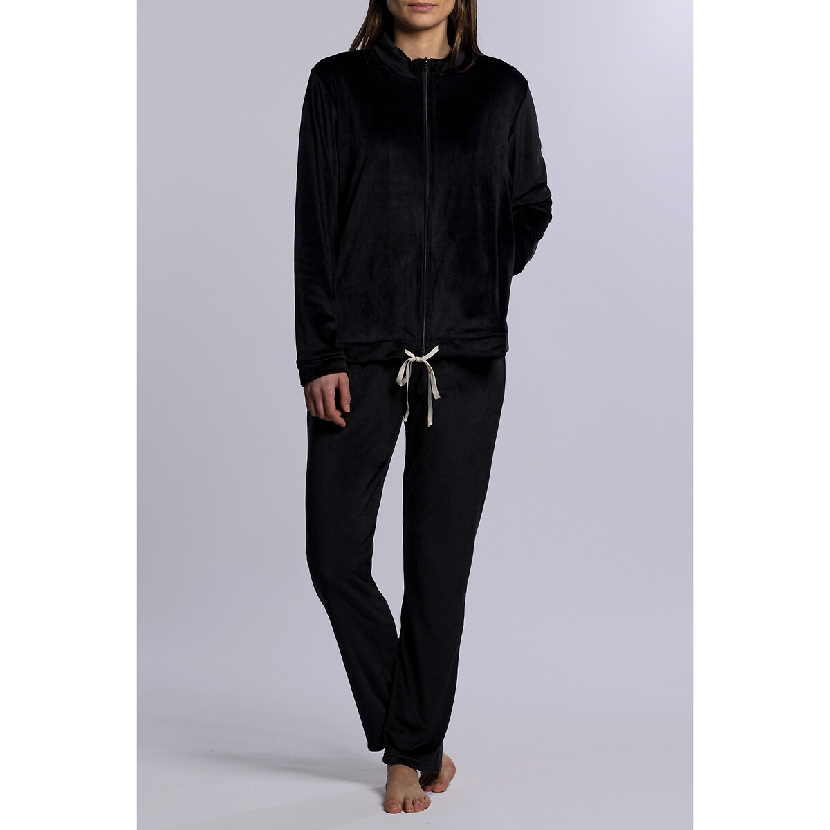 TECCIA<br>Pijama de veludo One