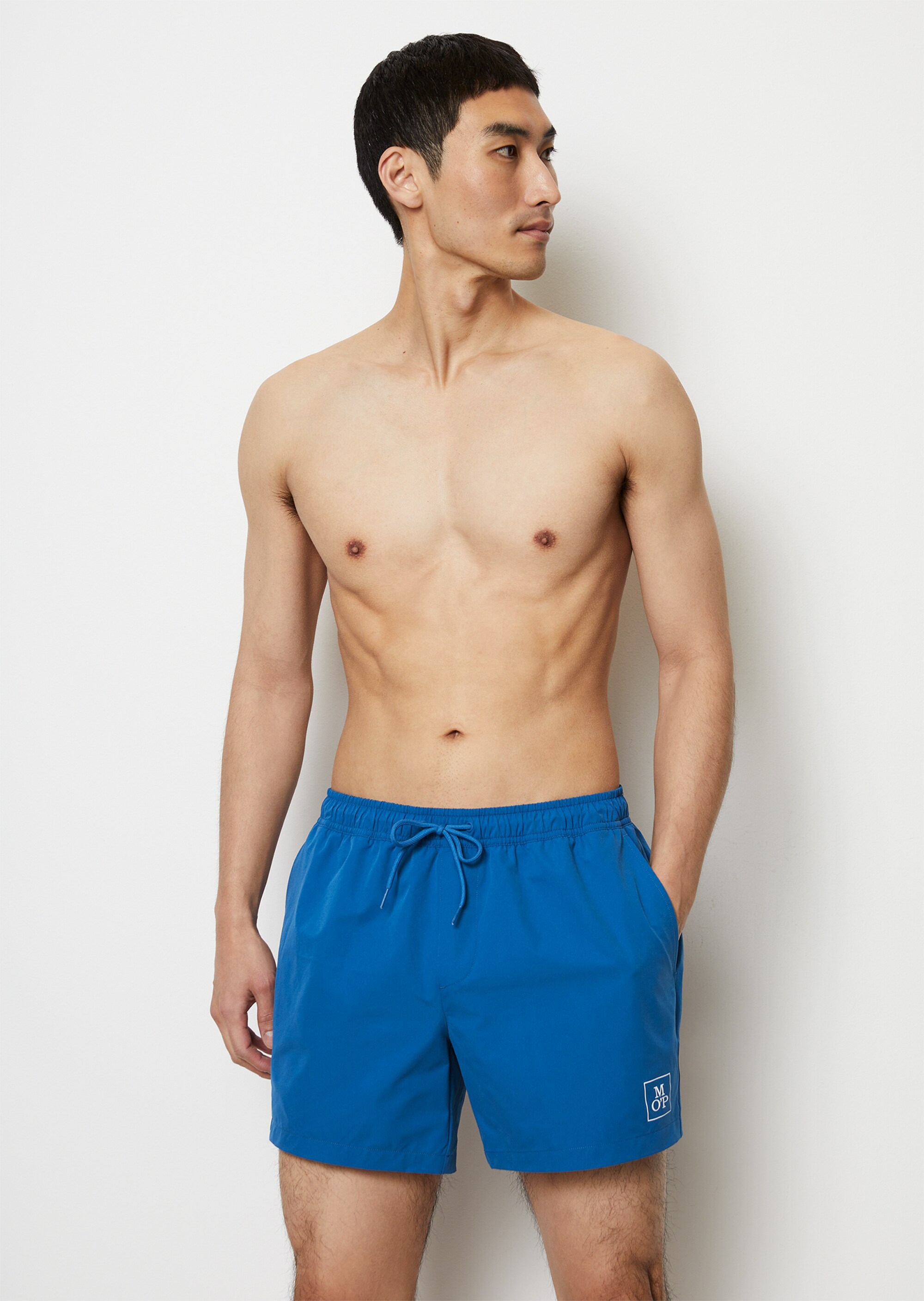 Badeshorts aus recyceltem Material