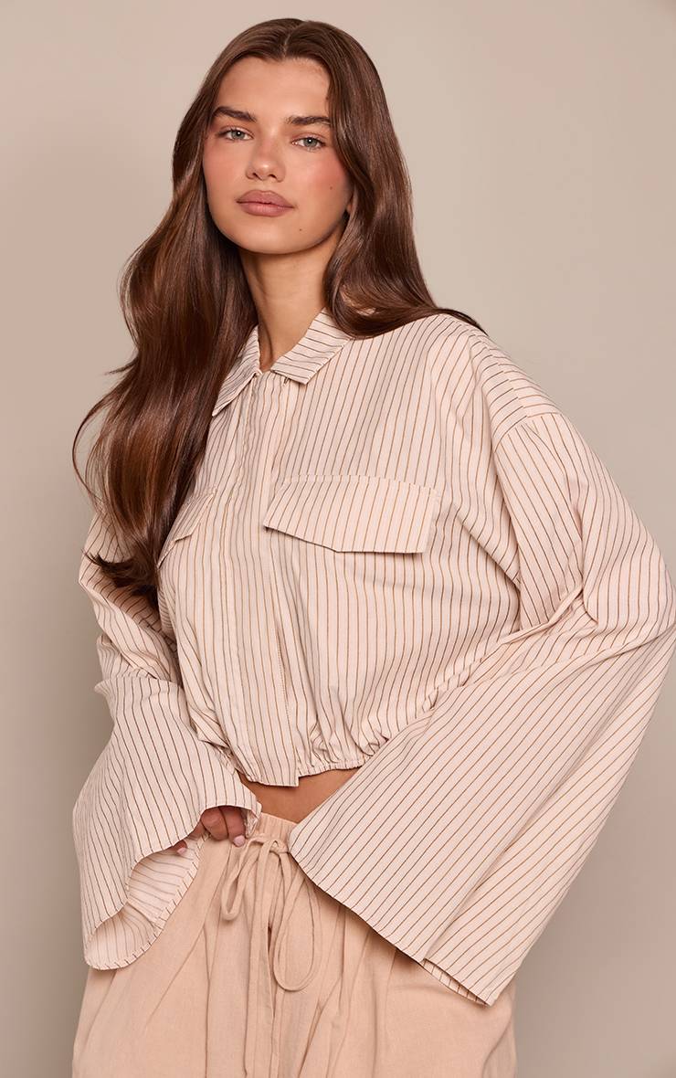 Marron Chemise Courte À Ourlet Bouffant Avec Détail De Poche À Rayures Pierre